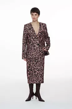 Костюм: жакет и юбка