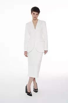 Костюм: жакет и юбка