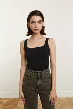 Майка на широких бретелях