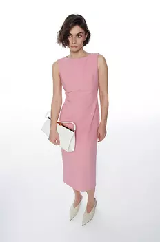 Платье-футляр