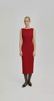 Платье-футляр