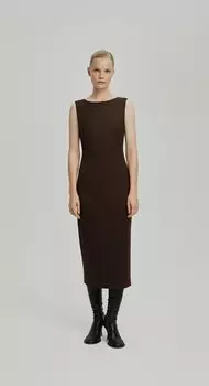 Платье-футляр