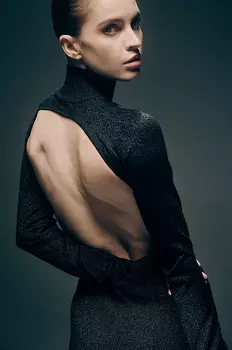 Платье-макси с открытой спиной