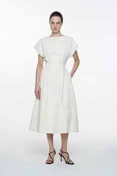 Платье-миди с защипами