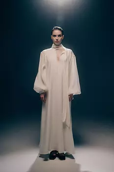 Платье с бантом