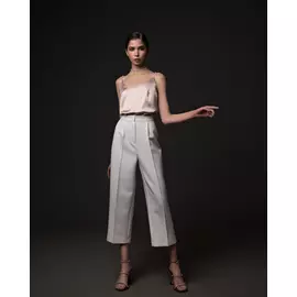 Брюки классические молочного цвета