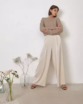 Брюки свободного кроя молочного цвета