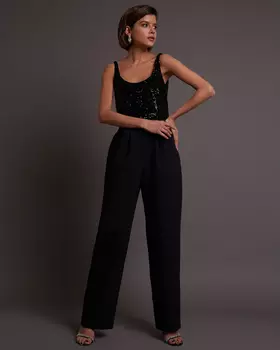 Топ из пайеток чёрного цвета