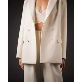 Жакет двубортный молочного цвета