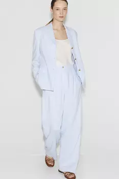 Брюки голубого цвета