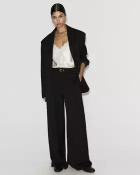 Брюки черного цвета