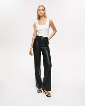 Брюки прямые из эко-кожи черного цвета