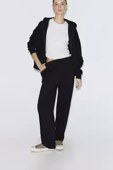 Брюки широкие из футера черного цвета