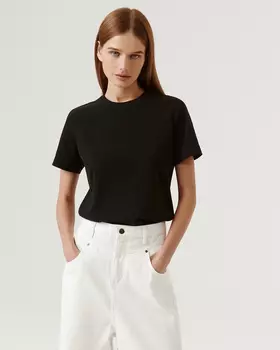 Футболка базовая из мягкого хлопка черного цвета