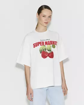 Футболка оверсайз с принтом Raspberry молочного цвета