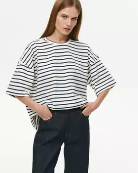 Футболка оверсайз в полоску синего цвета