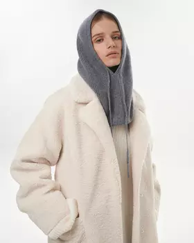 Капор серого цвета