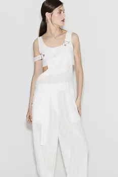 Комбинезон белого цвета