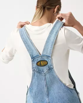 Комбинезон джинсовый синего цвета