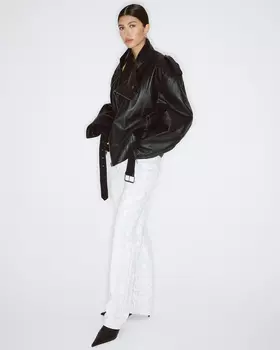 Куртка кожаная оверсайз черного цвета