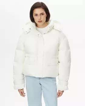 Куртка утепленная молочного цвета
