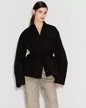 Куртка утепленная с кулиской черного цвета