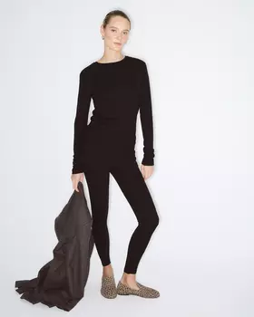 Леггинсы черного цвета