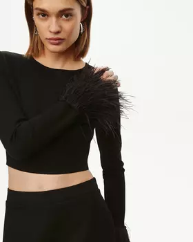 Лонгслив с перьями черного цвета