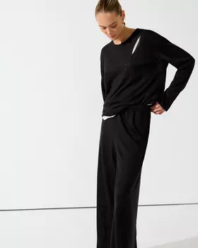 Лонгслив с прорезями черного цвета