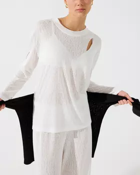 Лонгслив с прорезями молочного цвета