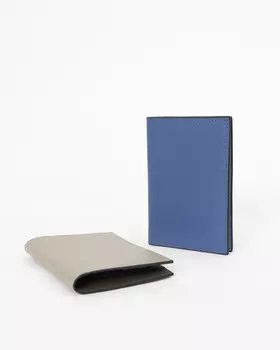 Обложка для паспорта синего цвета