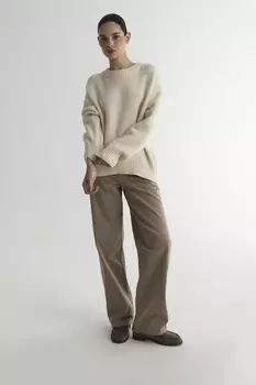 Оверсайз джемпер с декоративными швами молочного цвета