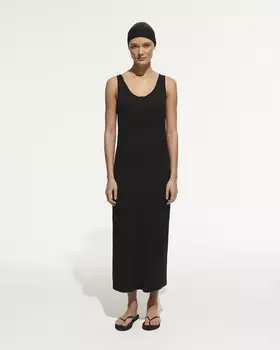 Платье миди из тонкого трикотажа черного цвета