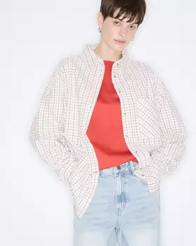 Рубашка в клетку молочного цвета