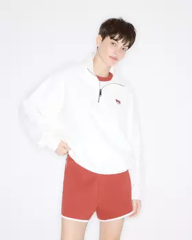 Свитшот молочного цвета