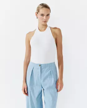 Топ-халтер вязаный молочного цвета