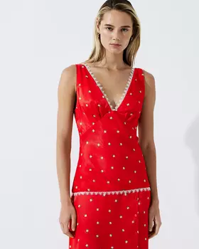 Топ с кружевом красного цвета