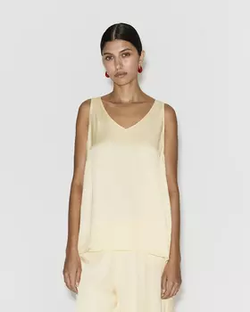 Топ желтого цвета