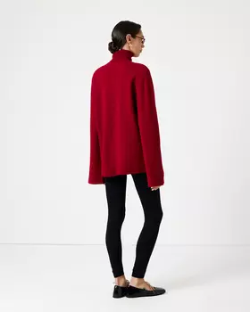 Вязаная водолазка оверсайз красного цвета