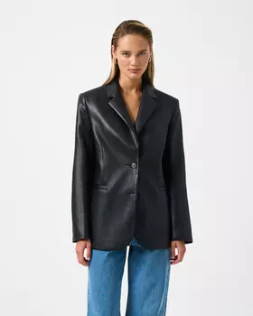 Жакет из эко-кожи черного цвета