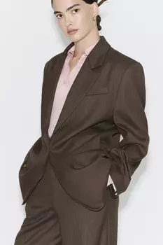 Жакет коричневого цвета