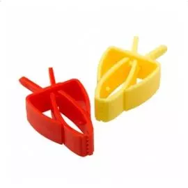 Ferplast Кормушка-прищепка для птиц, 5,5x1,5x3 см