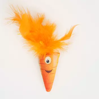 Pet hobby Игрушка с валерианой и гремелкой для кошек Морковь с перьями, 15х4,5х2,4 см
