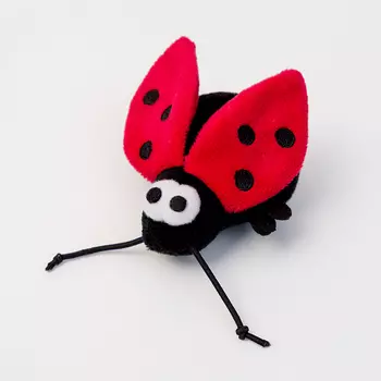 Petmax Игрушка с чипом для кошек Божья коровка, 8 см