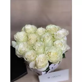 Белая коробка сердце