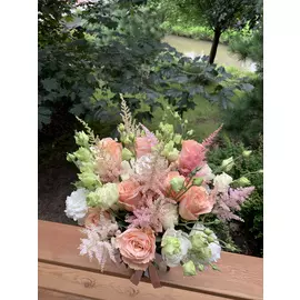 Букет с огромными Розами Эквадор и Астранцией