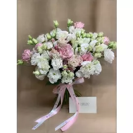 Махровые лизиантусы