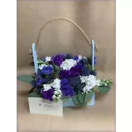 Ящик в синем цвете