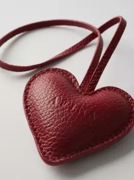 Аксессуар из натуральной кожи AFINA Подвес Сердце