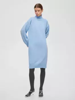 Платье свободного кроя вязаное, цвет – голубой
